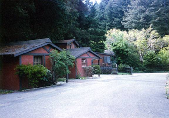 Creekside Inn and Resort (12/31/2003)