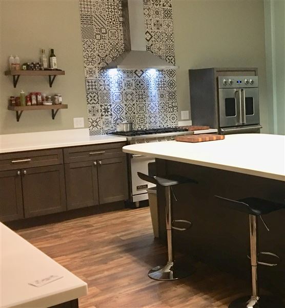 AIM Living Services Inc Creative Center / Gina Woodruff Gallery (8/14/2019 - Credits: Gina Woodruff)