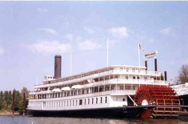 Delta King Riverboat Hotel (12/31/2003)