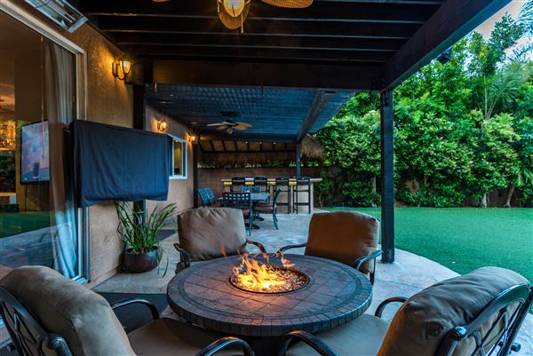 Stunning Sherman Oaks House (7/19/2019)