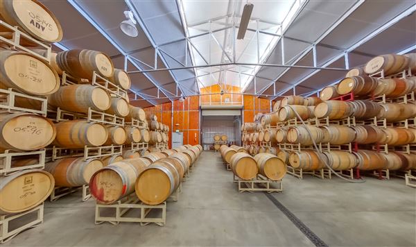Agua Dulce Winery and Vineyards (9/23/2020 - Credits: Kevin Dole - Home3D.us - 818 568 8876)