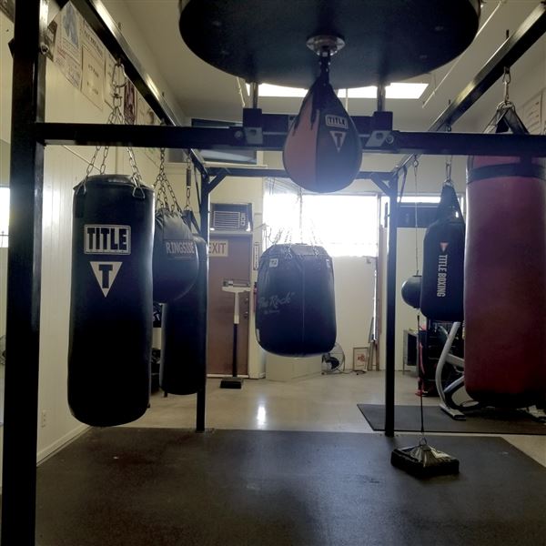 Boxing on the Boulevard (2/8/2021 - Credits: @itsratedjay)