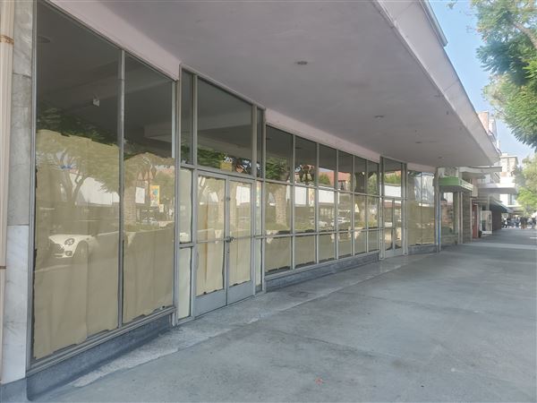 Historic Downtown Pomona - Vacant Retail Space (9/8/2021 - Credits: Joseph Antonelli)