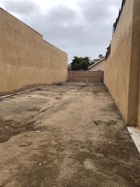 Barrio Logan Private Property/Southeast San Diego (5/2/2022 - Credits: Tony Pollard)