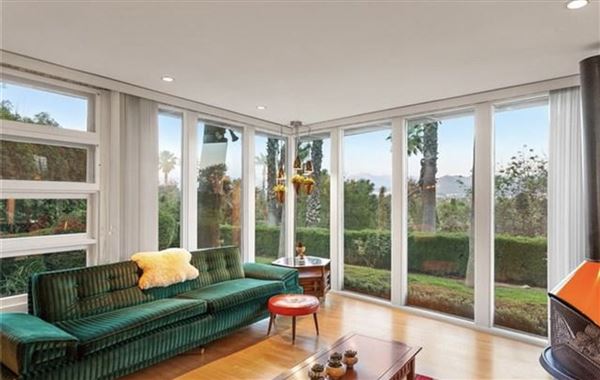 Stunning Riverside Mid Century Modern Home (2/12/2022)