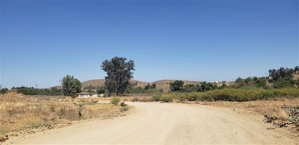 60 acres of vacant raw land - Perris CA (9/20/2019 - Credits: Angela King)