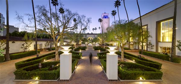 Union Station, Los Angeles - South Patio (11/9/2020 - Credits: Hollywood Locations)