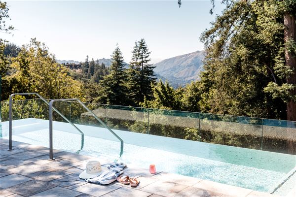 Alila Ventana Big Sur - Meadow Pool (6/26/2020 - Credits: Media Department)