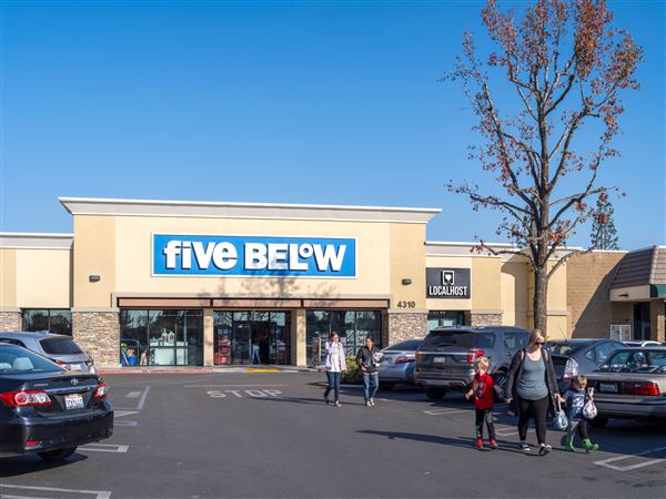 Bakersfield Plaza - Brixmor Property Group (1/1/2019 - Credits: Brixmor Property Group)