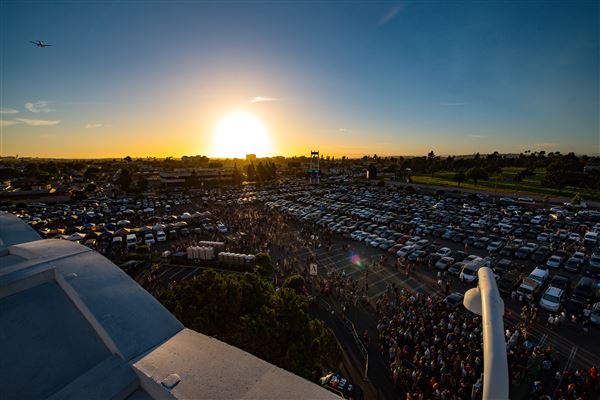 The Kia Forum / The LA Forum - Phish performs their Summer 2016 Tour at The Forum in Ingelwood, CA. (7/22/2016 - Credits: ©2016 MSG Entertainment Holdings, LLC)