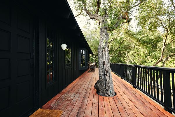 Elsewhere Topanga - THE GATEHOUSE (1/24/2020 - Credits: Margaret Mentaberry)