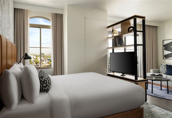Burton House, Beverly Hills, A Tribute Portfolio Hotel - King (3/25/2024 - Credits: R BENSON)