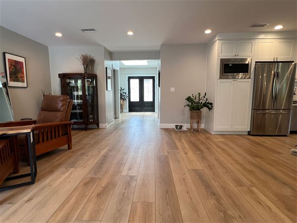 Modern kitchen and dream family room (5/26/2024 - Credits: Lonnie Silberling)