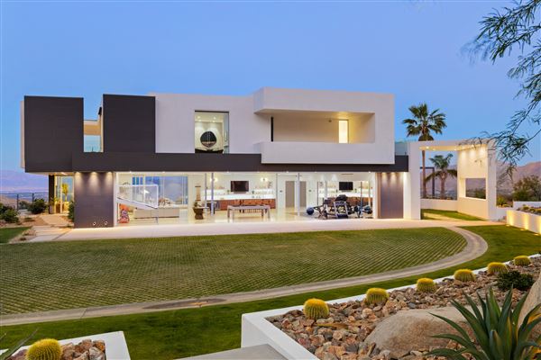 The Dream House (5/2/2022 - Credits: Austyn Moreno)