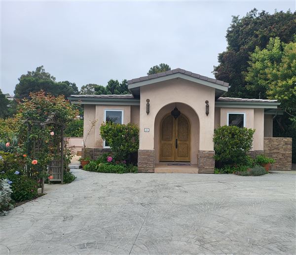 The Home of Neil and Robyn (10/16/2024 - Credits: Neil Siegel)