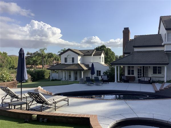 Westlake Village (10/28/2024 - Credits: submitted by: Alan Cody)