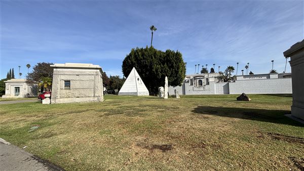 Hollywood Forever Cemetery (11/7/2024 - Credits: Brandy Davis)