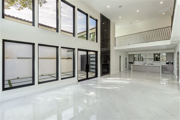 Luxury Mansion in South Pasadena (1/7/2025 6:27:32 PM - Credits: submitted by:)