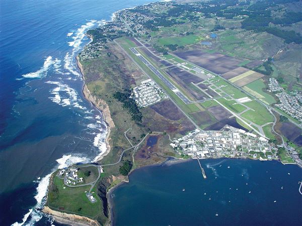 Half-Moon Bay Airport (8/3/2010)