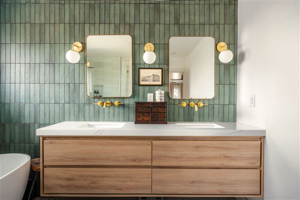 Casa Trece (1/25/2025 5:16:39 PM - Credits: submitted by:)