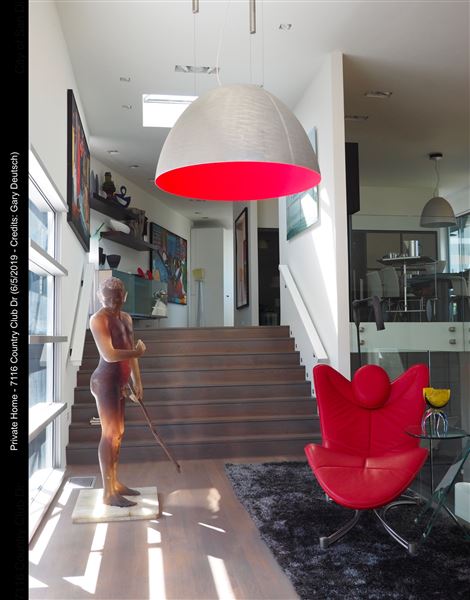 Modern Private Home (6/5/2019 - Credits: Gary Deutsch)