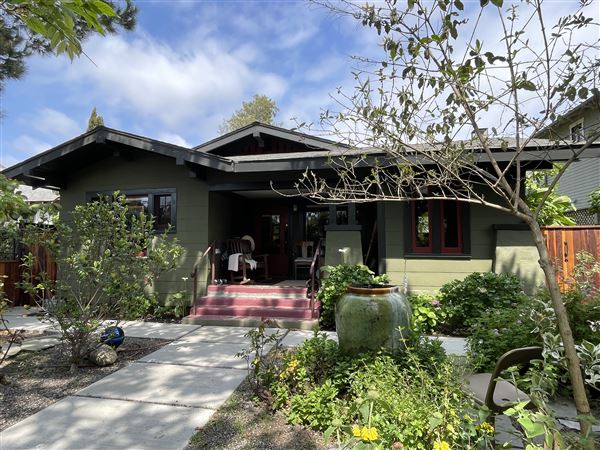 Venice California 1913 Craftsman Home (4/18/2025 - Credits: Owner)