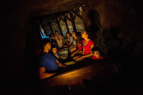 Knott's Berry Farm & Knott's California Marketplace - Calico Mine Train (5/15/2025 - Credits: Six Flags Entertainment Corporation)