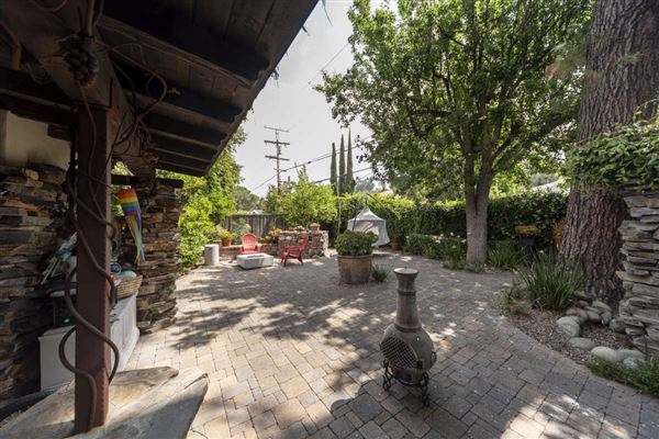 Woodland Hills Rustic Cabin (5/20/2025 - Credits: submitted by: Dominic Ottersbach)