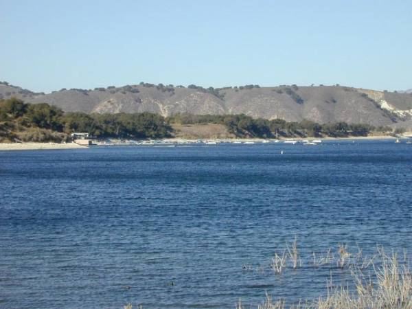 Lake Cachuma (12/31/2003)