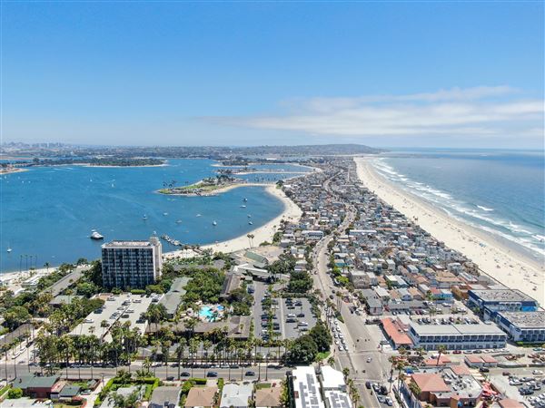 Mission Beach (7/22/2020 - Credits: Courtesy of SanDiego.org)