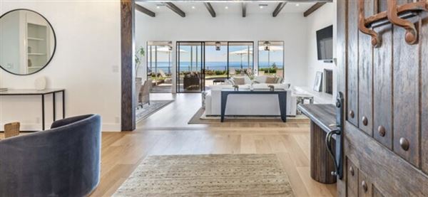 Malibu Country Estates Home (5/24/2025 - Credits: Monique Frese. &  Lynne Bentel)