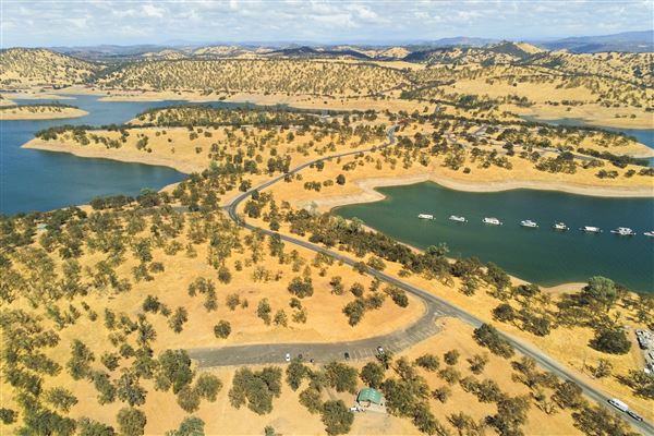 New Melones Reservoir and Stevnot Bridge (7/28/2025 - Credits: U.S. Bureau of Reclamation)