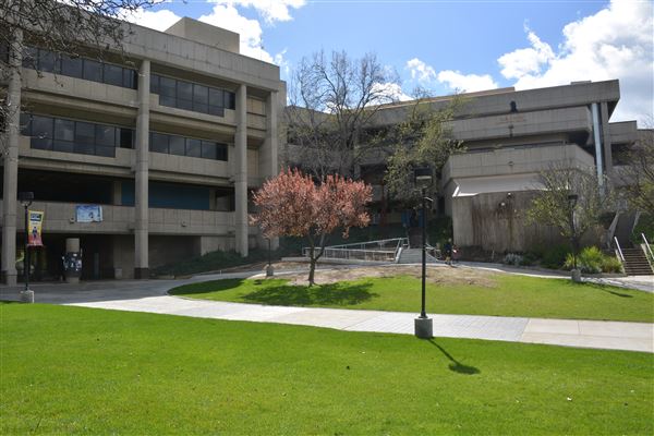 College of the Canyons - Quad (3/21/2019 - Credits: Leo Fialho)