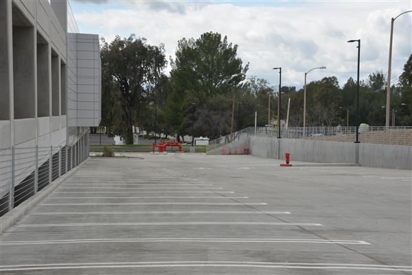 College of the Canyons - Lot 7 Parking Structure (3/21/2019 - Credits: Leo Fialho)