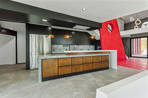 Cayman Rd Malibu - The Aviator (9/24/2025 - Credits: submitted by: Amit Apel)