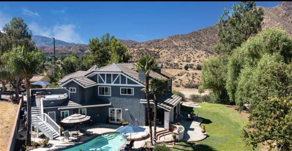 Home (10/1/2023 - Credits: Ladd Jackson - realtor)