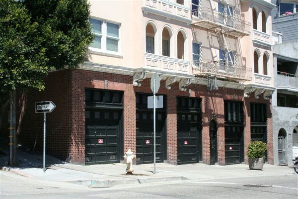 Financial District, San Francisco - Washington St. (10/29/2025 - Credits: San Francisco City & County Film Commission)