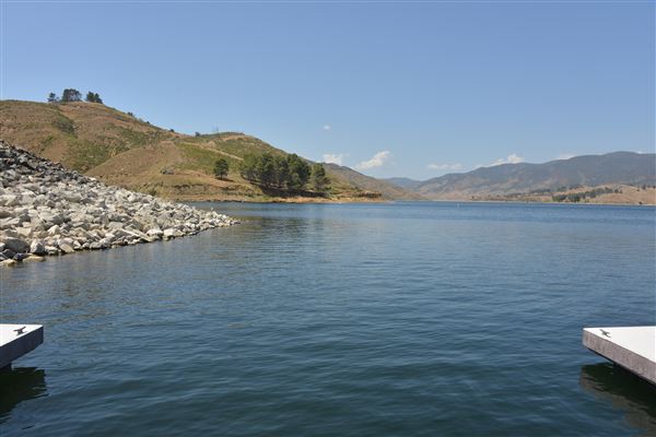 Castaic Lake State Recreation Area (SRA) - lake administered by Los Angeles County - West Ramp Lifeguard HQ Dock (5/14/2018 - Credits: Leo Fialho)