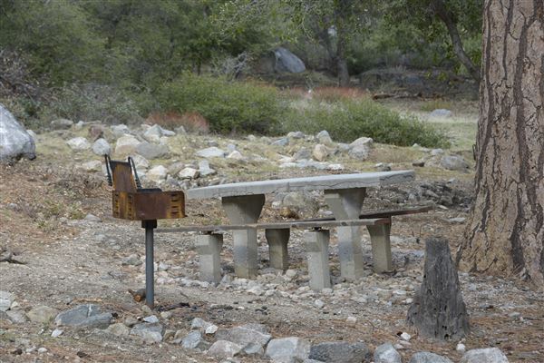 Crystal Lake Recreation Area / Campground - Angeles National Forest - Picnic Area (1/30/2015 - Credits: Leo Fialho)