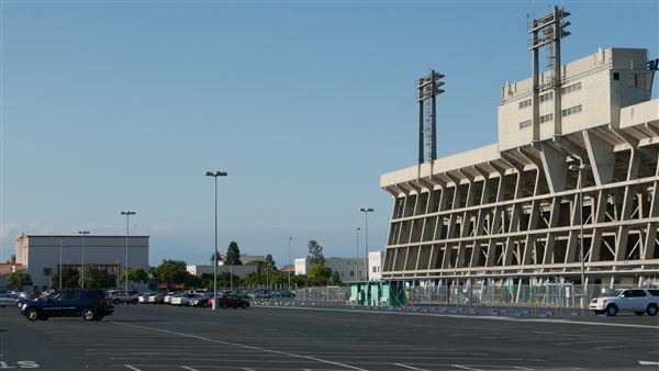 Veterans Memorial Stadium - Long Beach City College - Stadium Parking Lot (5/23/2016 - Credits: Leo Fialho)
