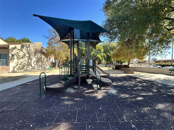 Winnetka Park and Recreation Center (11/10/2025 - Credits: Brandy Davis)