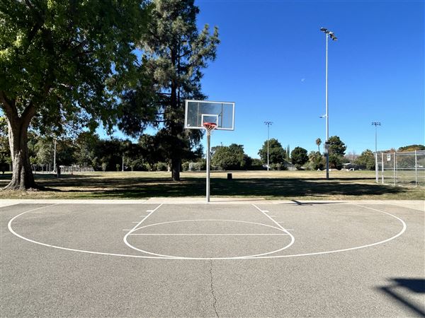Winnetka Park and Recreation Center (11/10/2025 - Credits: Brandy Davis)