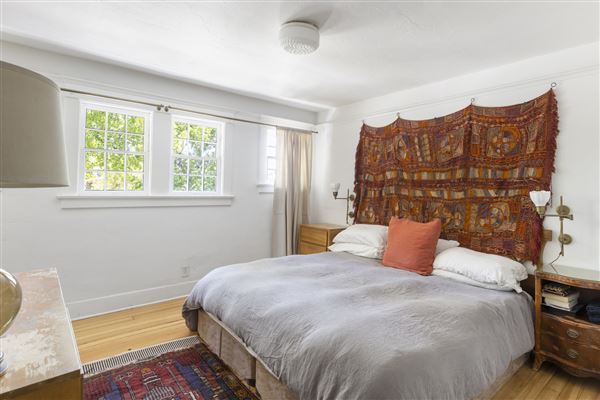 Meticulously Restored 1911 Craftsman (2/26/2026 7:13:40 PM - Credits: Charmaine David)