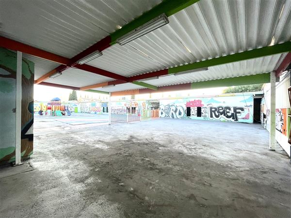 Abandoned School Building (2/1/2026 - Credits: submitted by: Toussaint Farwell)
