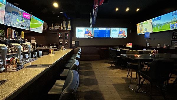 CJ's Sports Grill & Turf Club at Econo Lodge & Lake Elsinore Casino (3/29/2026 - Credits: Brandy Davis)