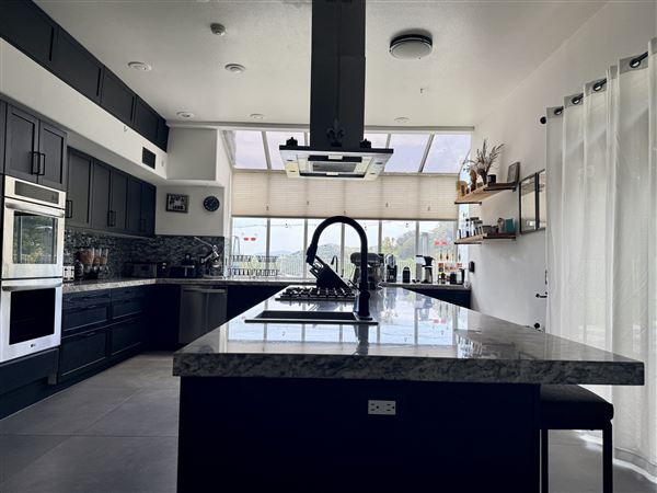 Stevenson Ranch Open-Concept (5/17/2026 - Credits: submitted by: Felicia Williams)