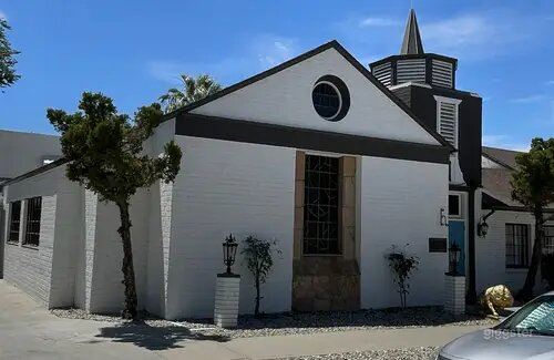 Real Funeral Home & Chapel Film Location for Movies, TV & Co (11/27/2025 - Credits: submitted by: Carlos George)