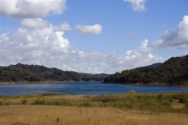 Lake Casitas Recreation Area (9/22/2007 - Credits: Aleta Rodriguez [https://www.flickr.com/photos/wanderingnome/33182285518/in/album-72157603780446231])