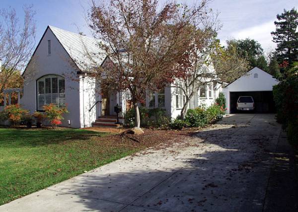 McDonald Avenue Neighborhood (12/31/2003)