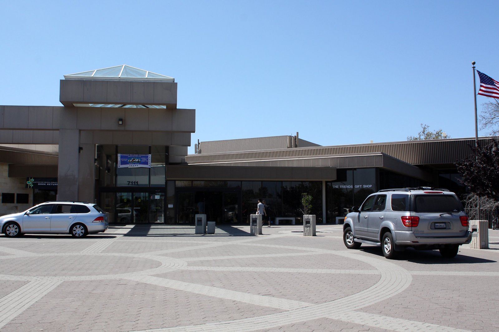 Locations Hub Huntington Beach Central Library locations-hub-huntington-beach-central-library